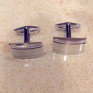 Sterling rectangular cuff links.